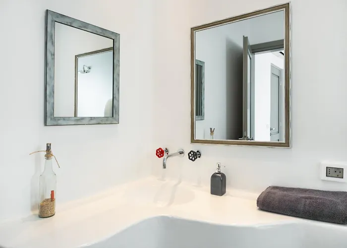 Luna Rossa Milos - Cocoon * Προβατάς